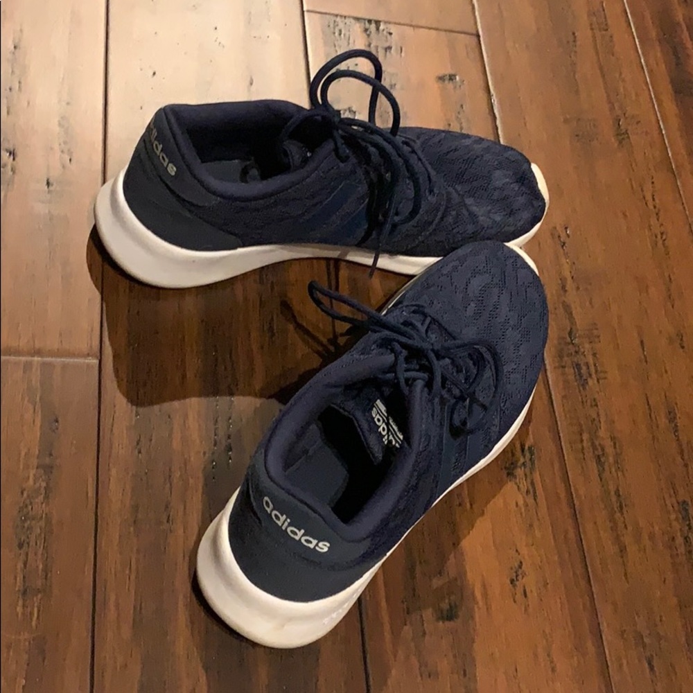 Adidas Tennis shoes